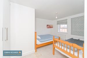 Bedroom- click for photo gallery